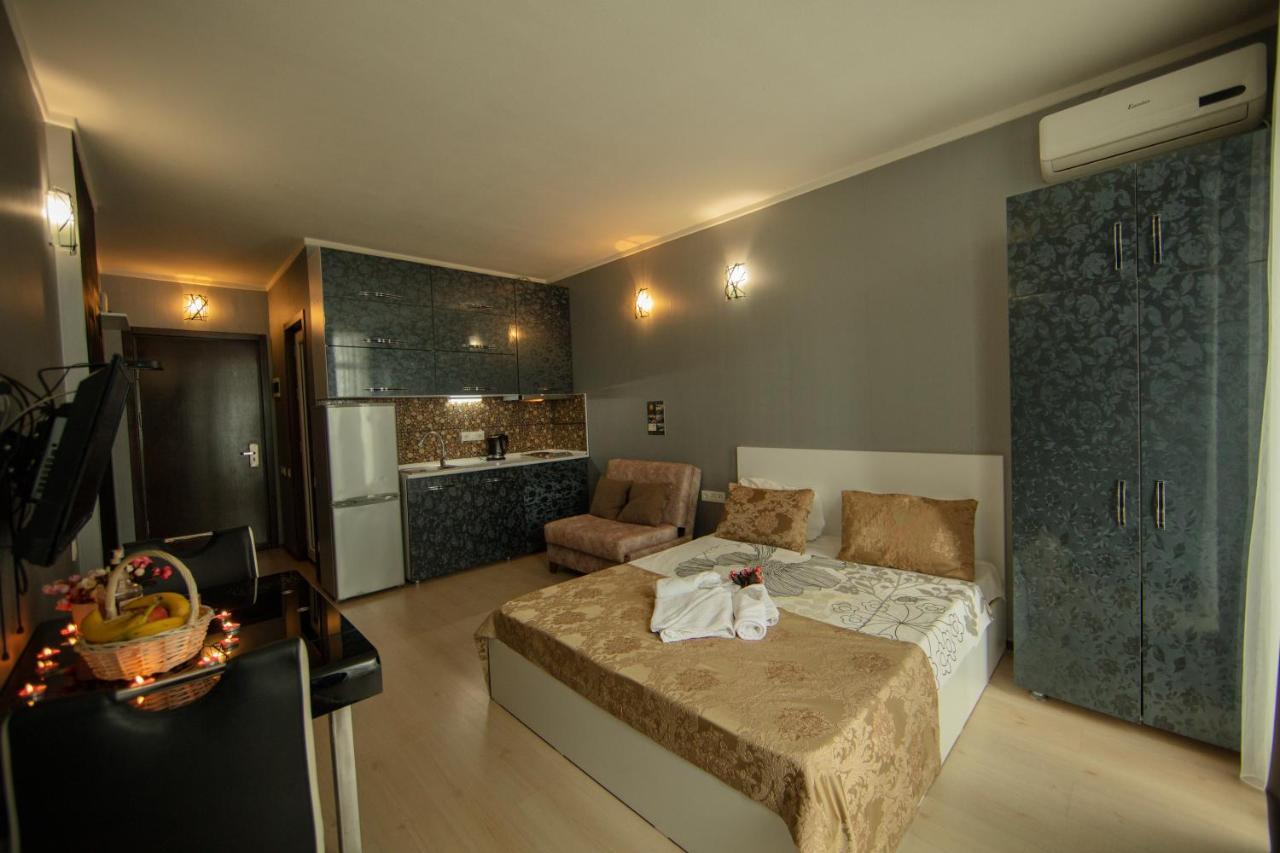 Tower Apartments באטומי מראה חיצוני תמונה