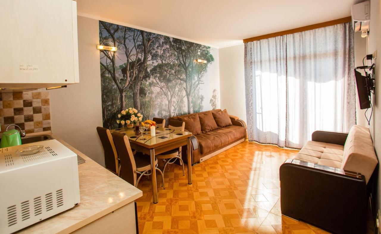 Tower Apartments באטומי מראה חיצוני תמונה