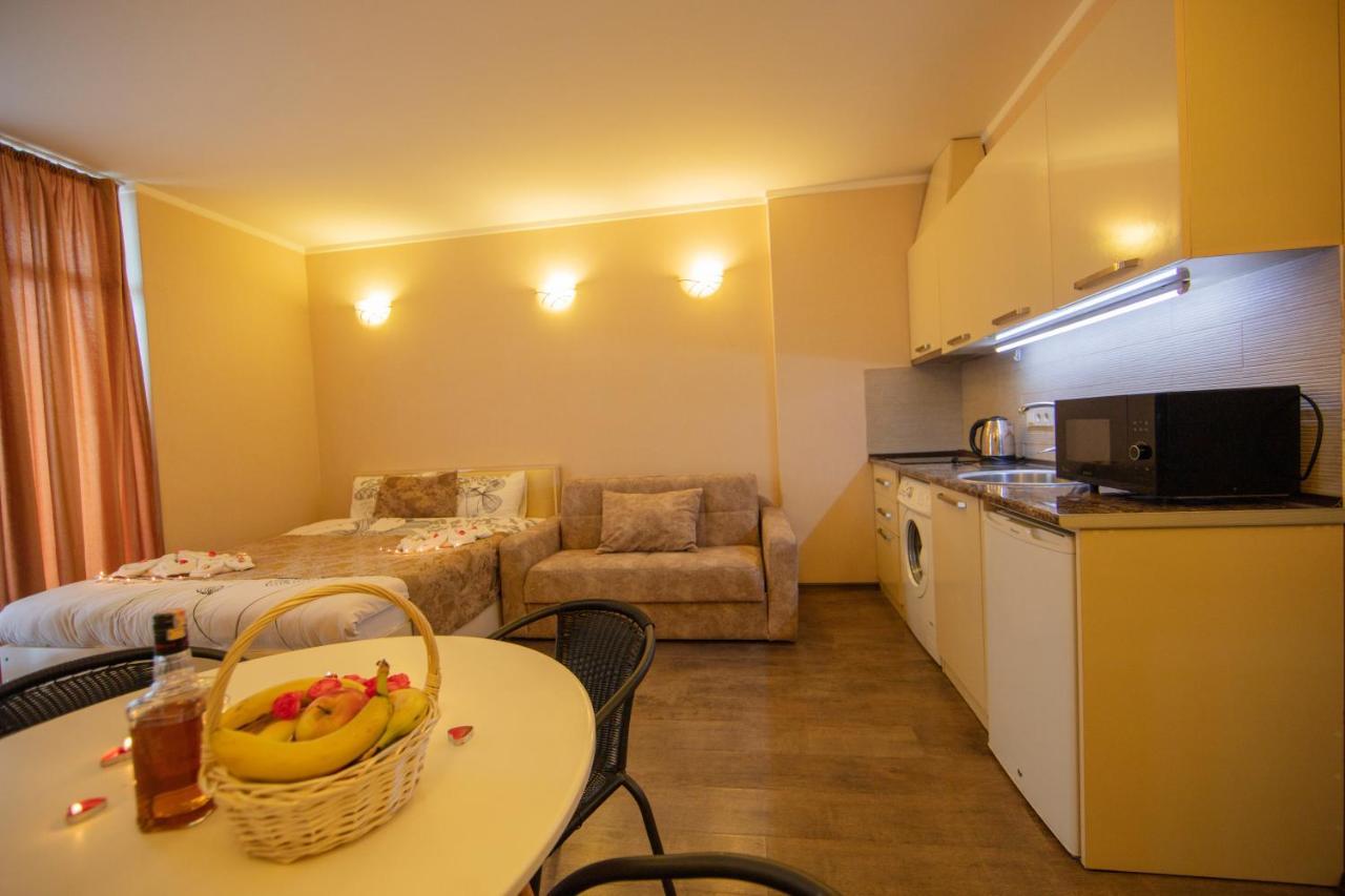 Tower Apartments באטומי מראה חיצוני תמונה