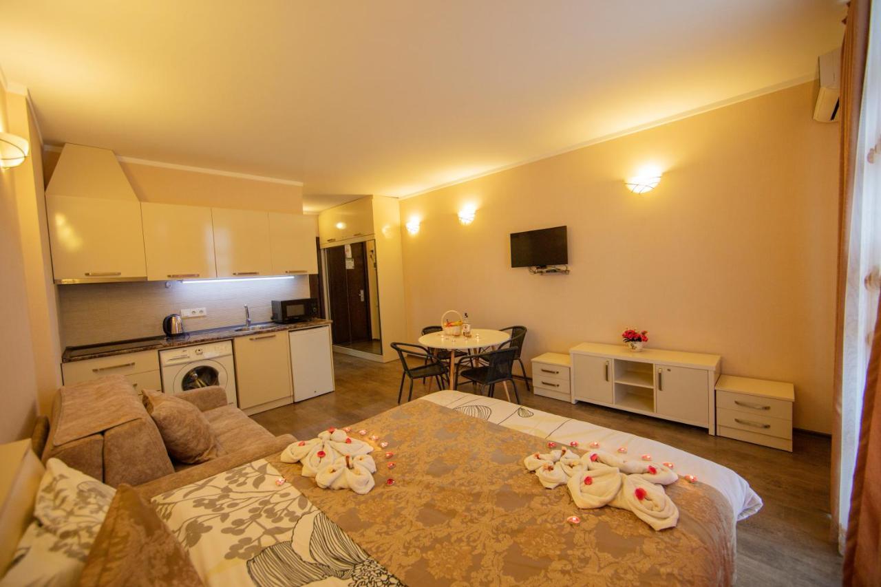 Tower Apartments באטומי מראה חיצוני תמונה