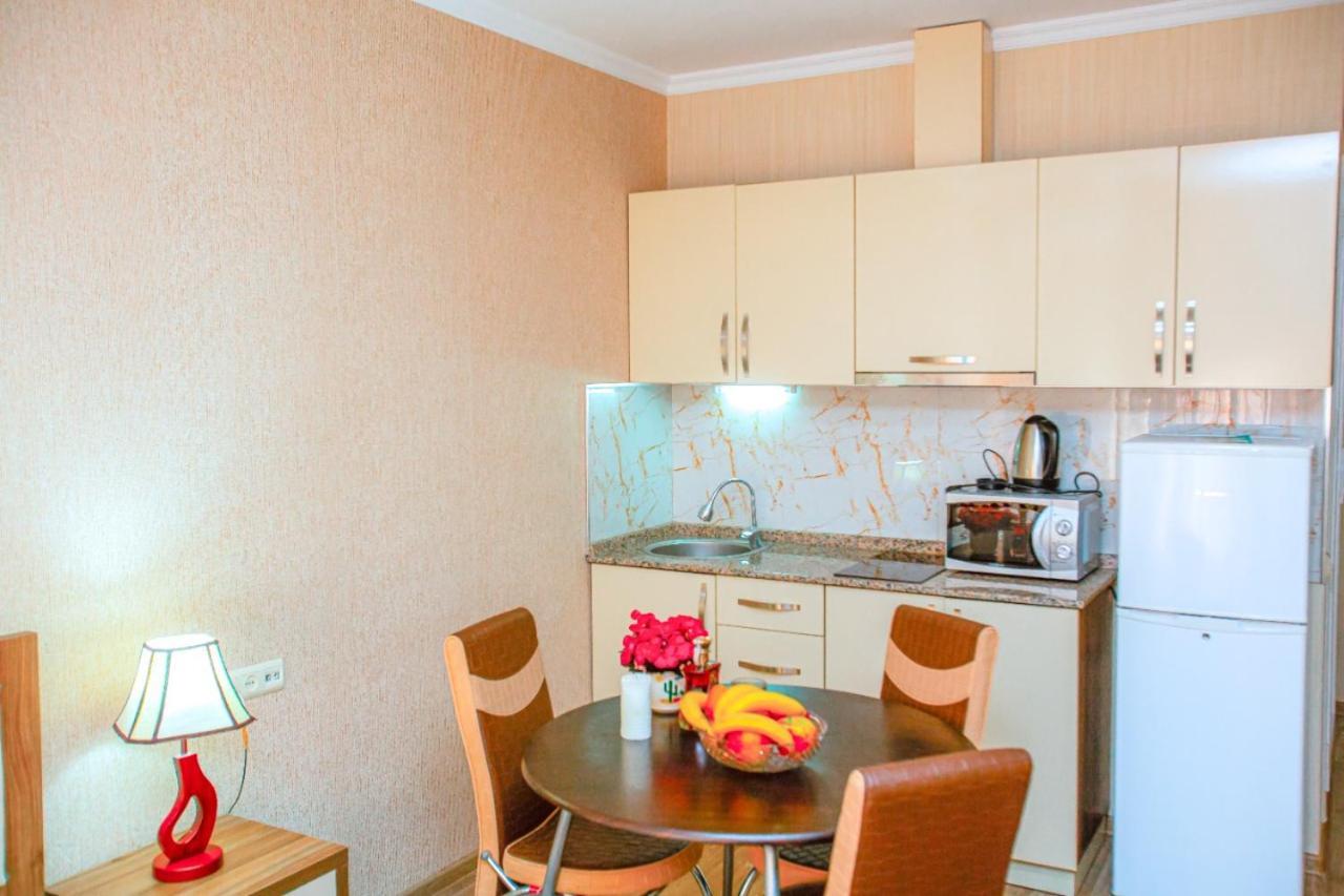 Tower Apartments באטומי מראה חיצוני תמונה