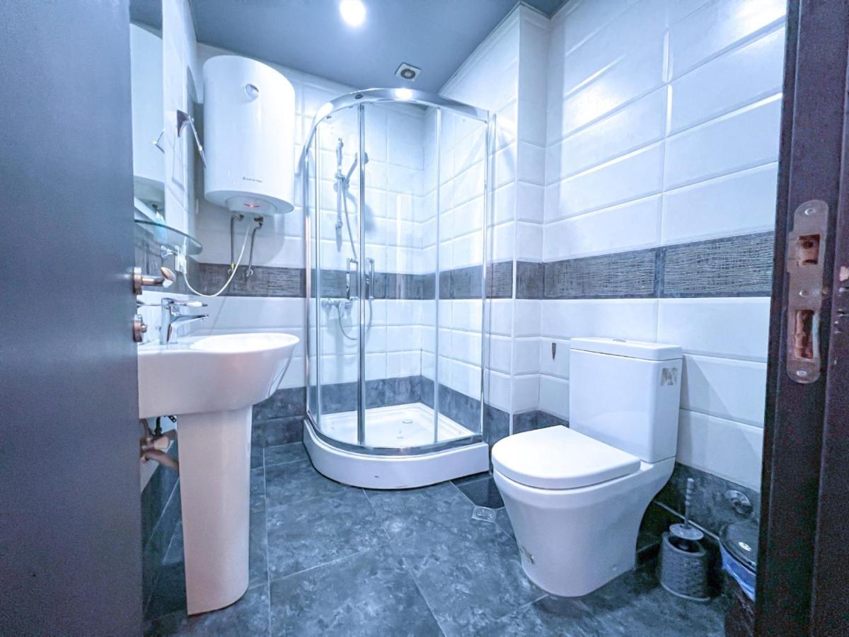 Tower Apartments באטומי מראה חיצוני תמונה
