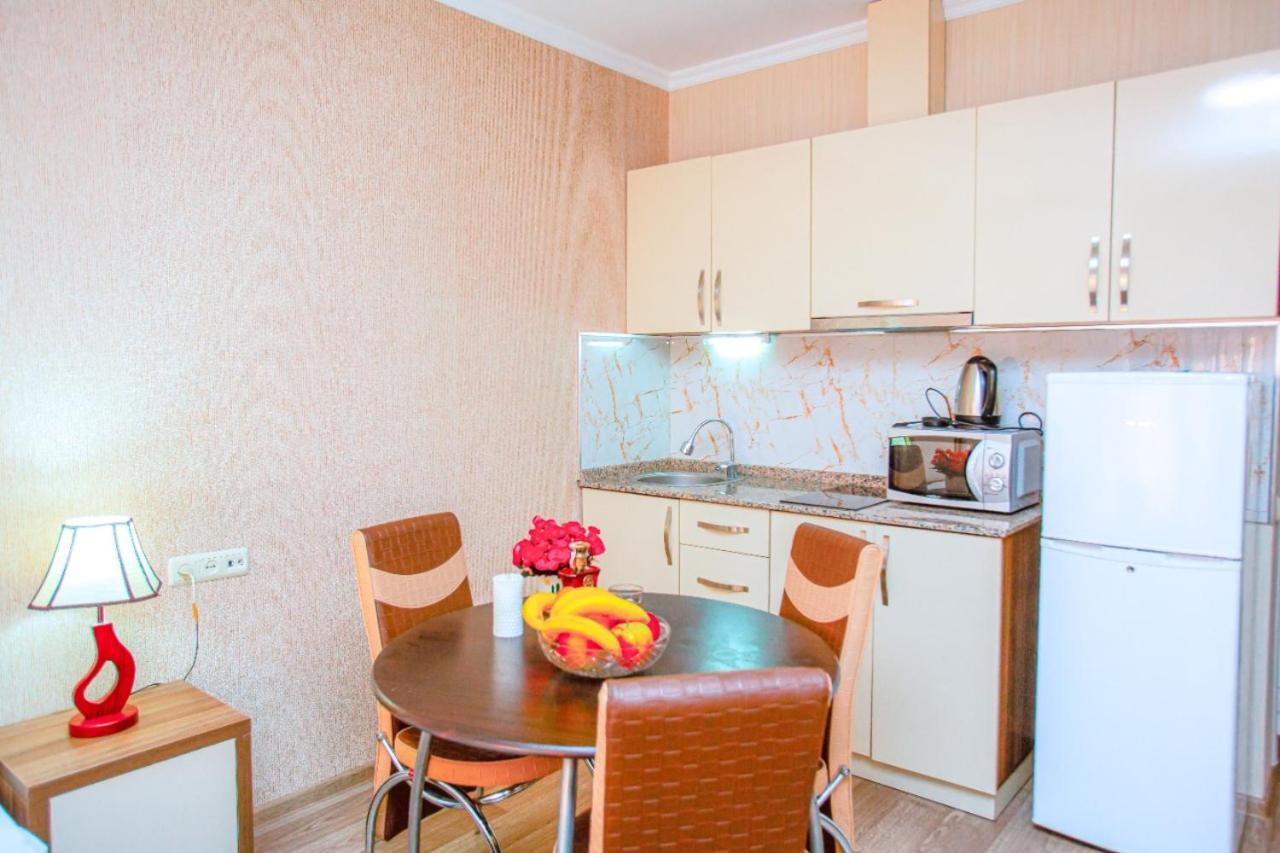 Tower Apartments באטומי מראה חיצוני תמונה
