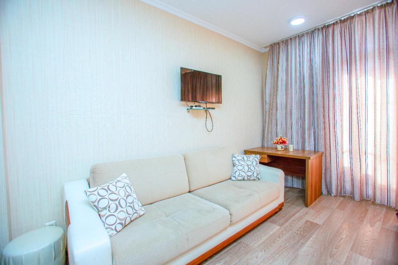 Tower Apartments באטומי מראה חיצוני תמונה